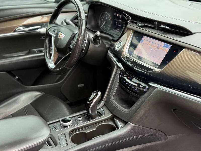 2020 Cadillac XT6 Sport
