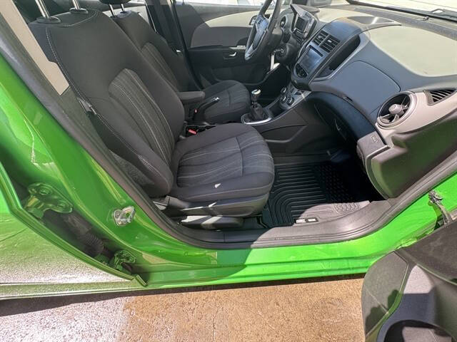 2014 Chevrolet Sonic LT Manual