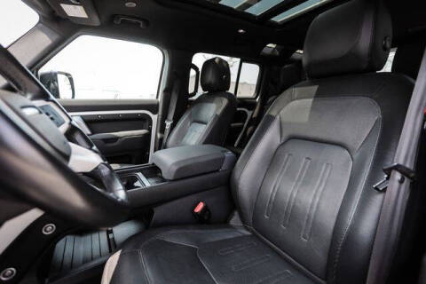 2022 Land Rover Defender 110 X-Dynamic SE