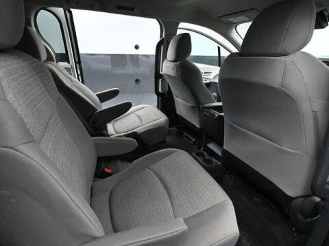 2021 Toyota Sienna LE 8-Passenger