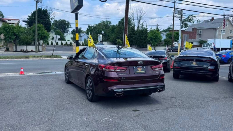 2019 Kia Optima EX