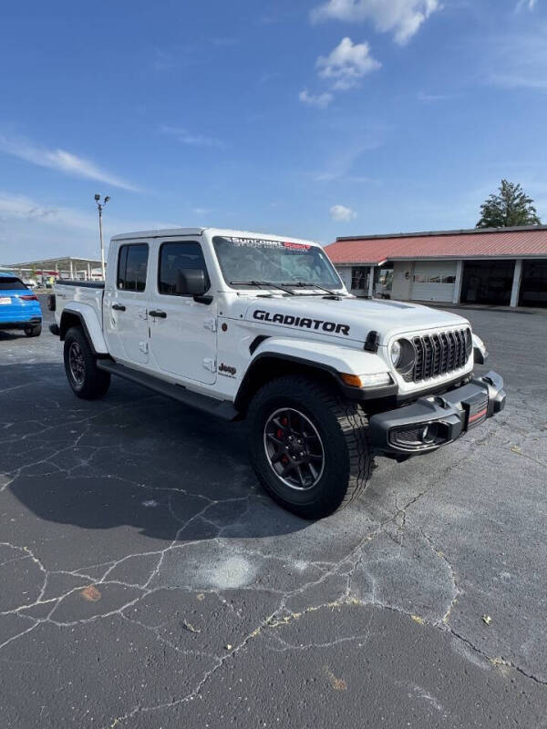 2025 Jeep Gladiator NightHawk