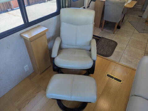2006 Safari Trek 27RB / 28ft