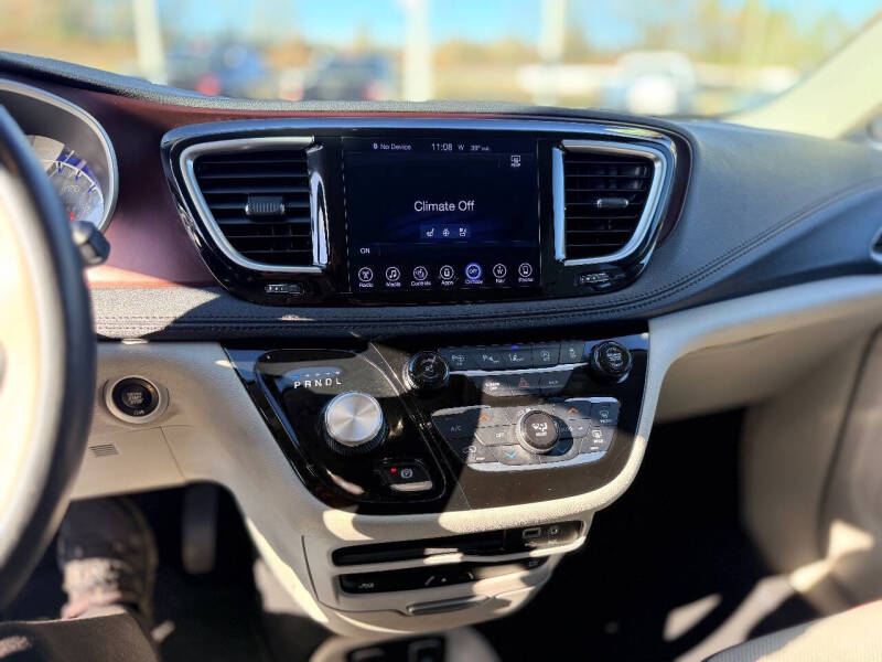 2017 Chrysler Pacifica Limited