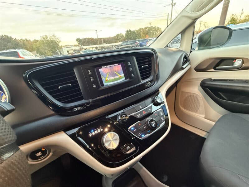 2017 Chrysler Pacifica Touring