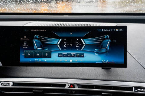 2025 BMW iX xDrive50