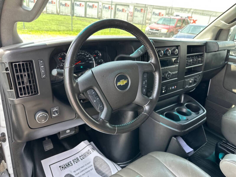 2022 Chevrolet Express 2500