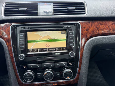 2012 Volkswagen Passat SEL PZEV
