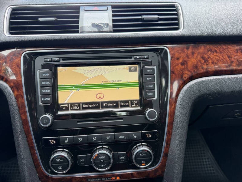2012 Volkswagen Passat SEL PZEV