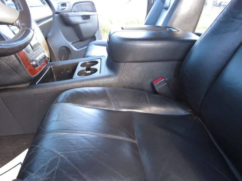 2013 Chevrolet Avalanche LT Black Diamond