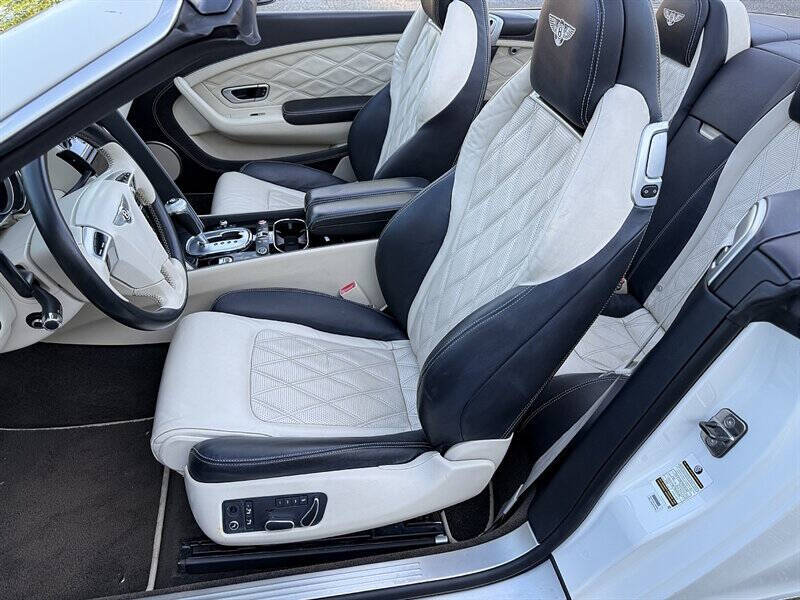 2015 Bentley Continental 25