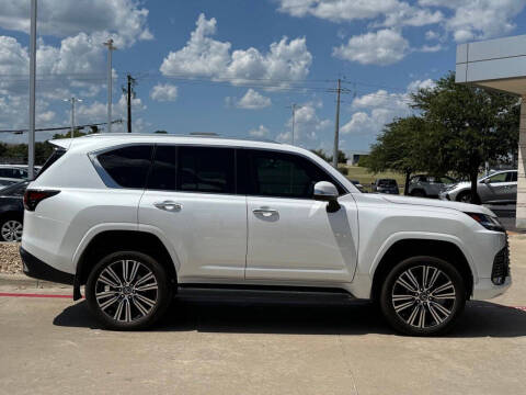 2023 Lexus LX 600 Luxury
