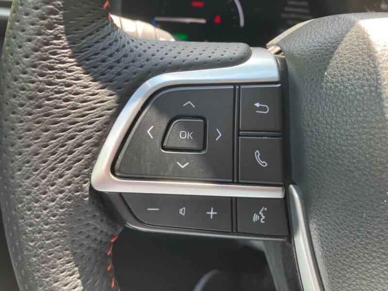 2023 Toyota Sienna XSE 7-Passenger