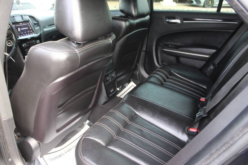 2019 Chrysler 300 S
