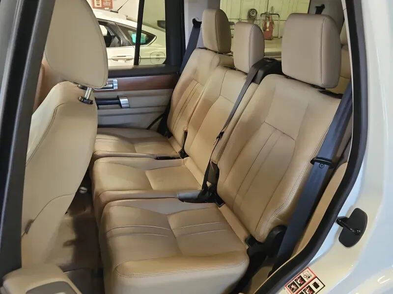 2015 Land Rover LR4 HSE