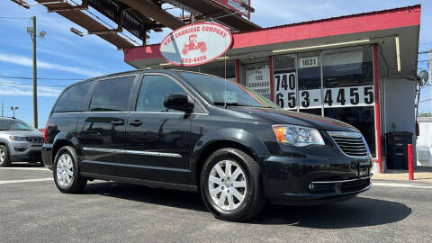 2016 Chrysler Town and Country for sale at The Carriage Company in Lancaster OH