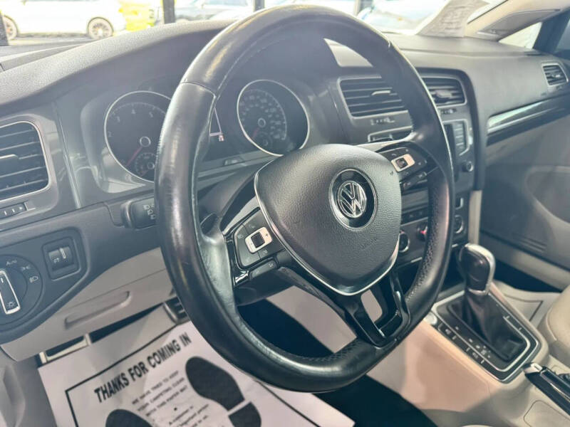 2017 Volkswagen Golf Alltrack