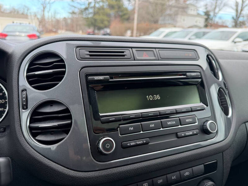 2013 Volkswagen Tiguan S 4Motion