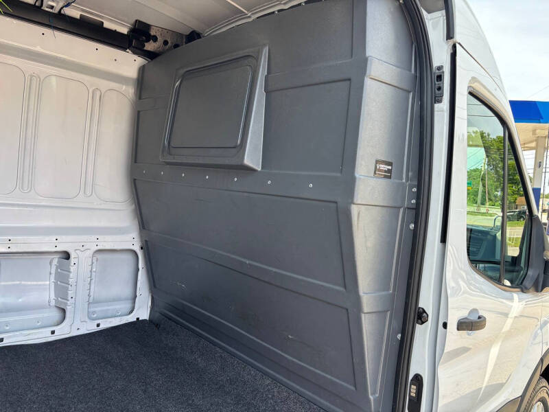 2024 Ford Transit 250
