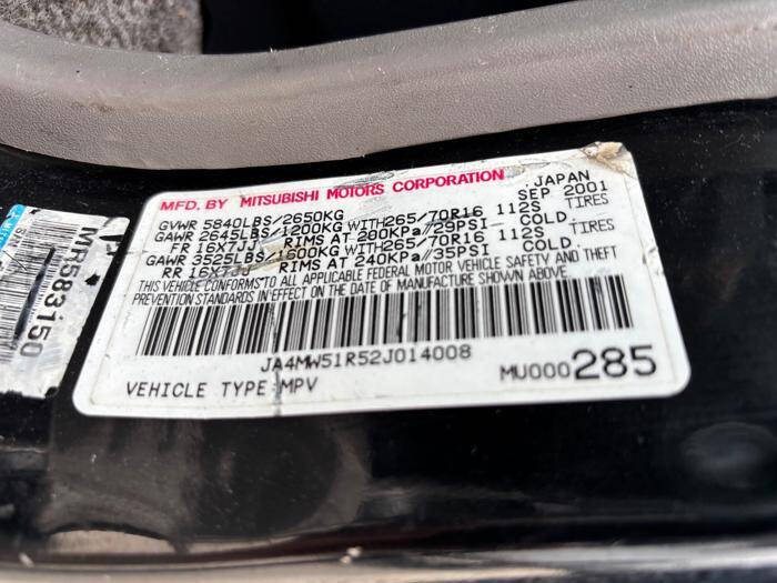 2002 Mitsubishi Montero Limited