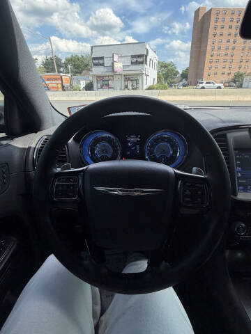 2012 Chrysler 300 S V6
