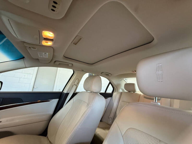 2012 Lincoln MKZ Hybrid