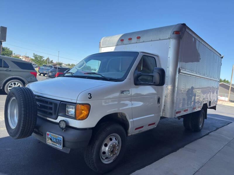 2003 Ford E-Series E-350 SD