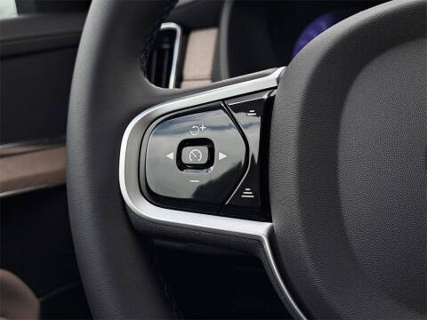 2026 Volvo XC90 B5 Core