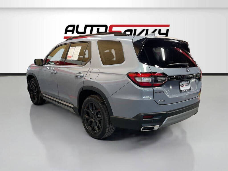 2025 Honda Pilot Touring