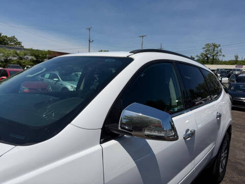 2017 Chevrolet Traverse LT