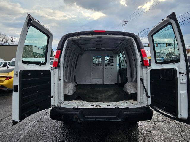 2017 Chevrolet Express 2500