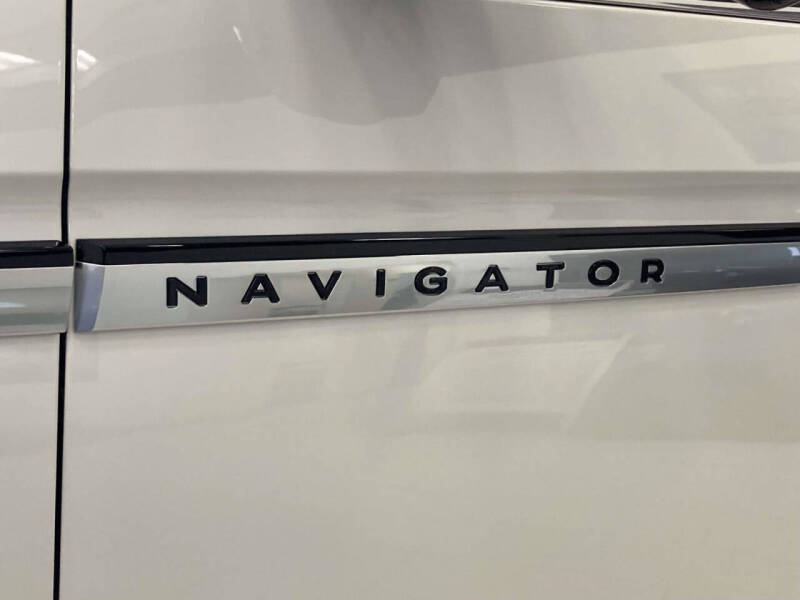 2026 Lincoln Navigator Premiere