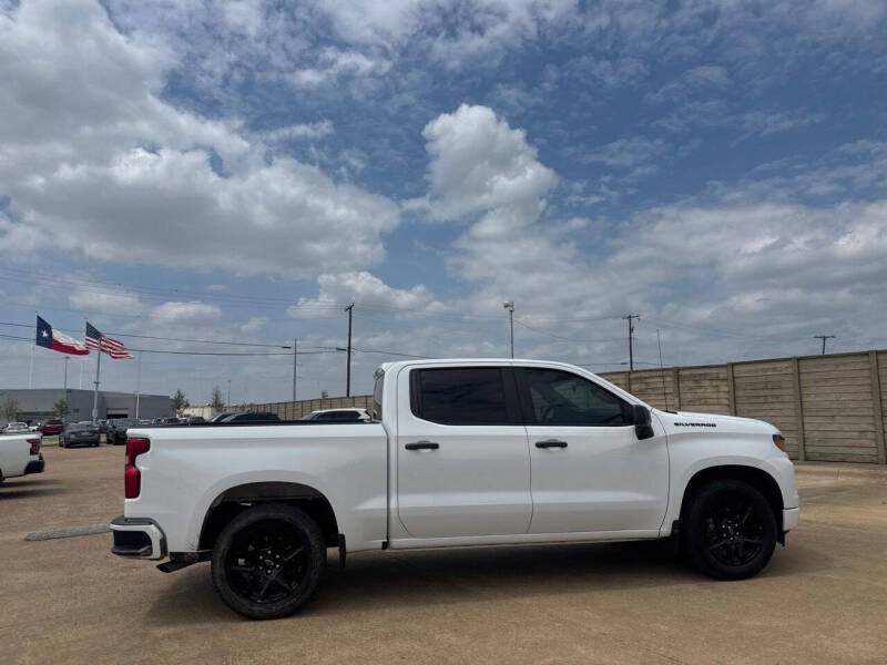 2023 Chevrolet Silverado 1500 Custom