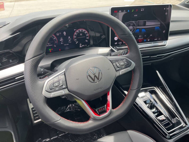2026 Volkswagen Golf GTI SE