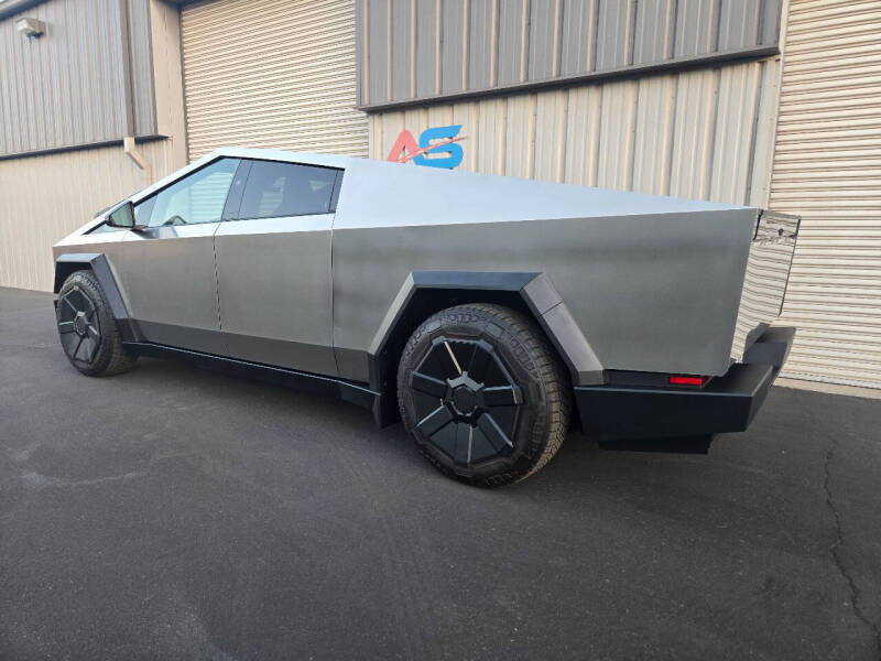 2024 Tesla Cybertruck