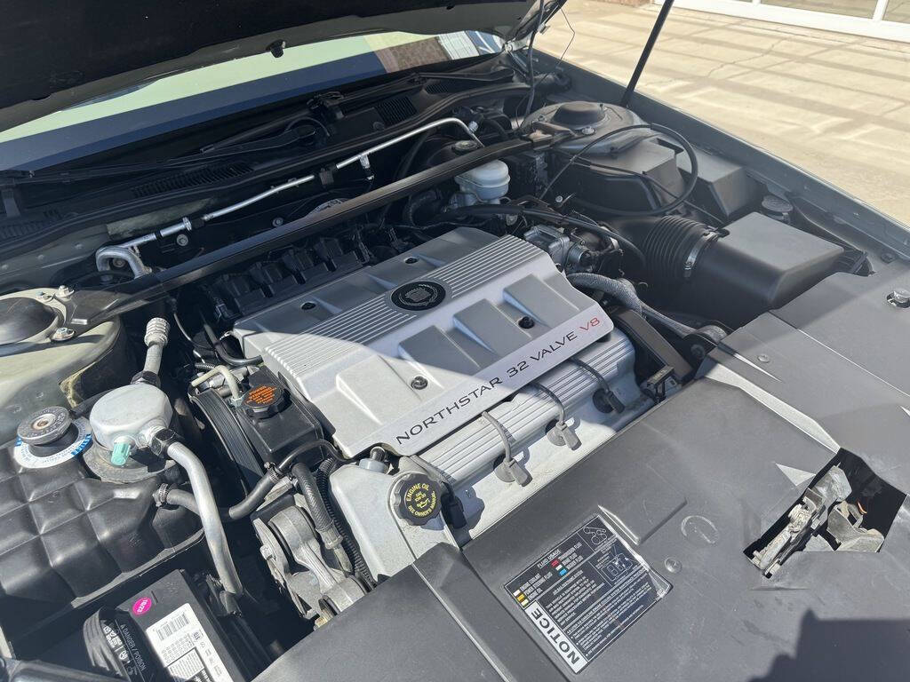 1996 Cadillac Seville 25