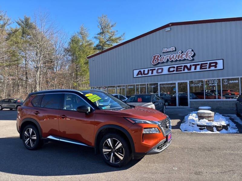 2022 Nissan Rogue SL's photo