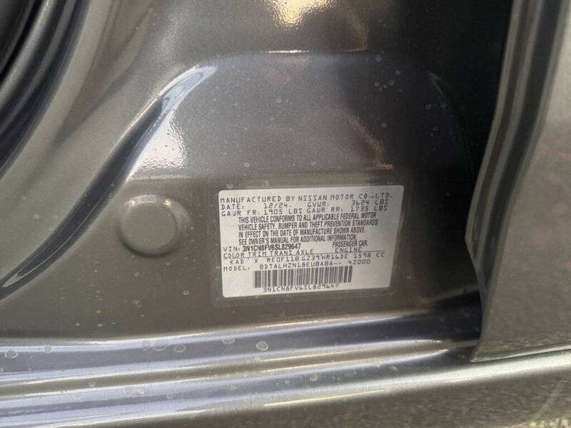 2025 Nissan Versa SR