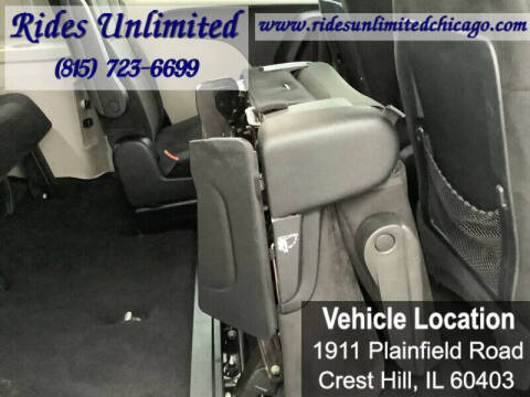 2012 Chrysler Town and Country Touring