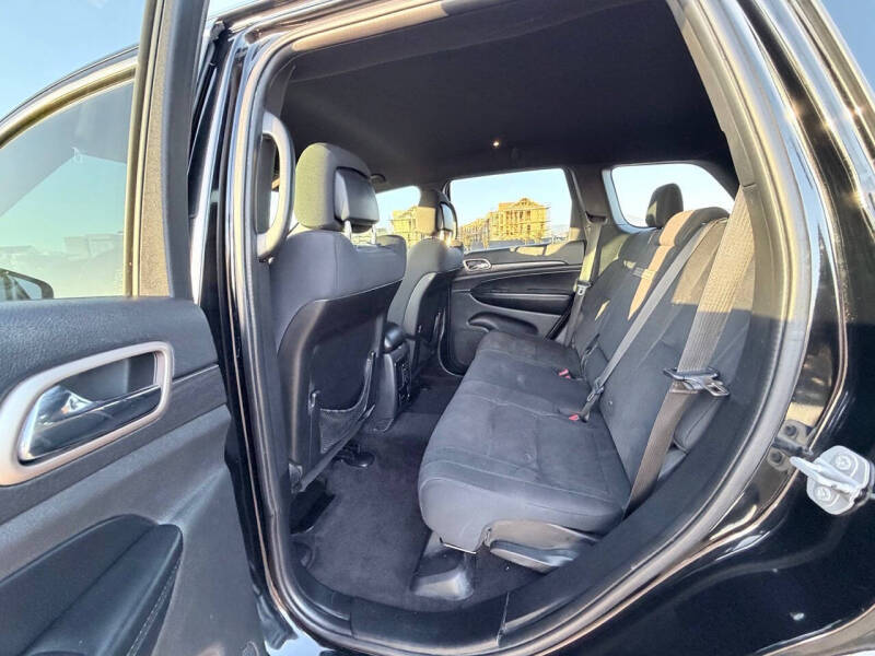2017 Jeep Grand Cherokee Laredo E