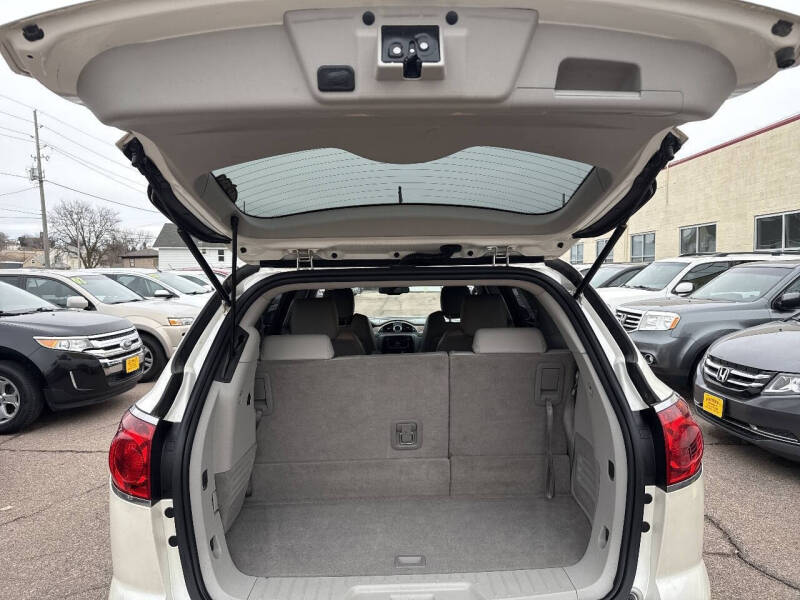 2011 Buick Enclave CXL-2