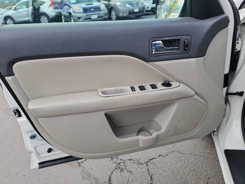 2012 Ford Fusion SE