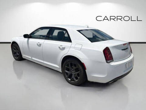 2023 Chrysler 300 Touring