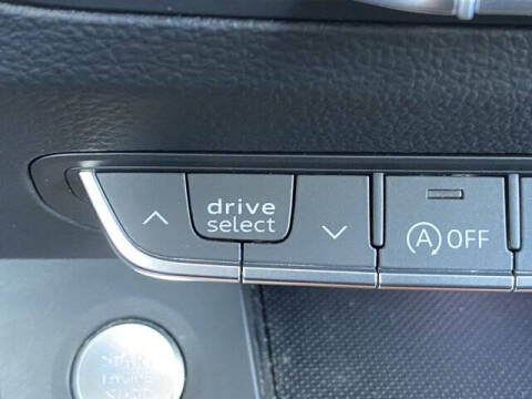 2023 Audi Q5 quattro Premium Plus 40 TFSI