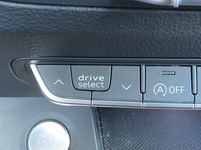 2023 Audi Q5 quattro Premium Plus 40 TFSI