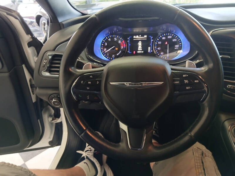 2016 Chrysler 200 S