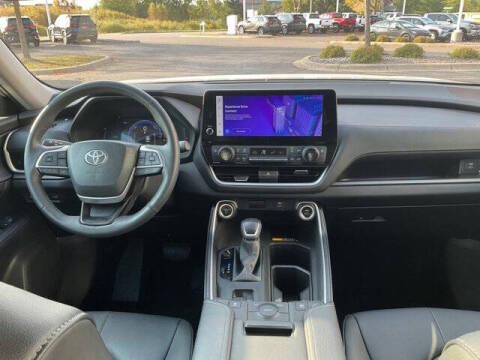 2024 Toyota Grand Highlander Hybrid XLE