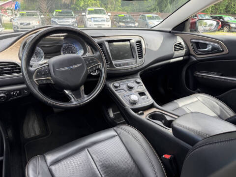 2015 Chrysler 200 C