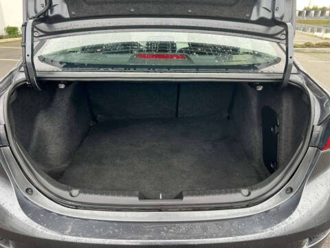 2014 Mazda MAZDA3 i Touring