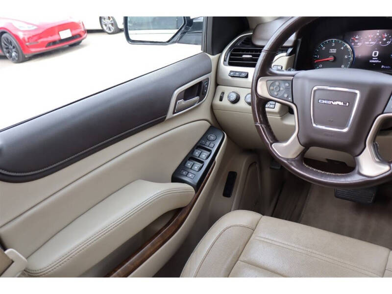 2020 GMC Yukon Denali
